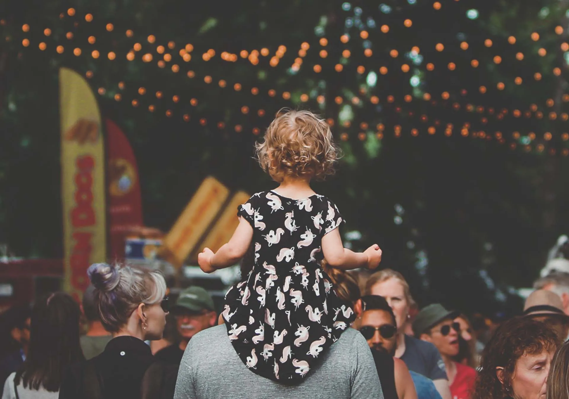 Dad and daughter at folk fest